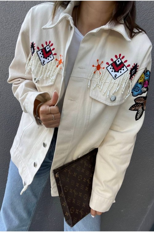 BEIGE JEAN JACKET WITH EMBROIDERY AND PEARLS
